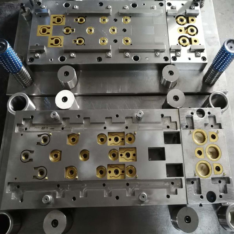 Beer cover mould